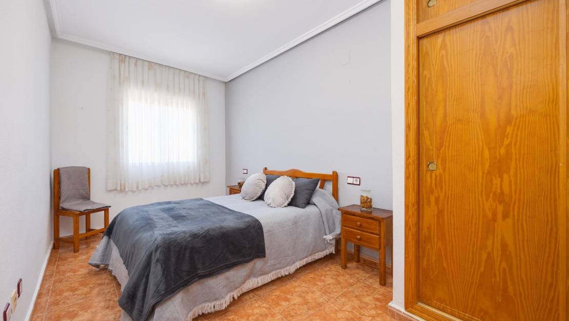 Sale - Apartment - Torrevieja - Habaneras