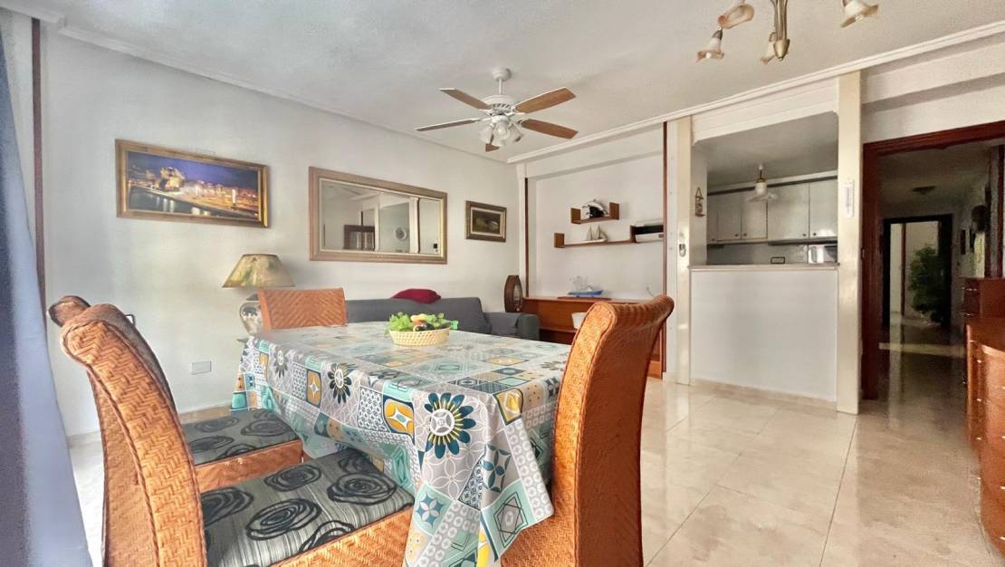 Sale - Apartment - Torrevieja - Habaneras
