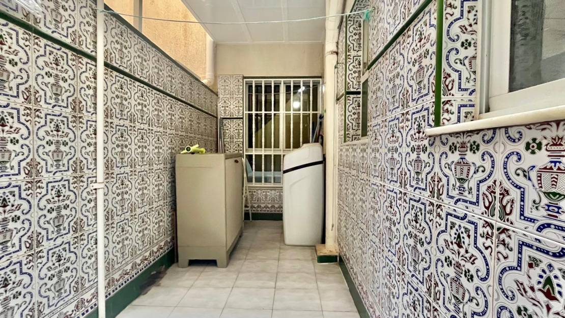 Sale - Apartment - Torrevieja - Habaneras