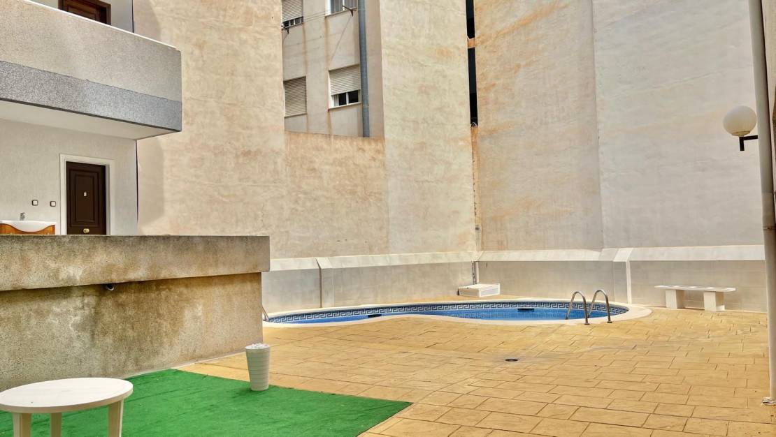 Sale - Apartment - Torrevieja - Habaneras