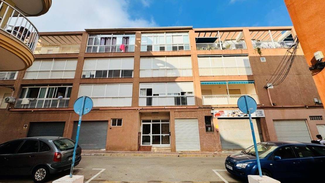 Sale - Apartment - Torrevieja - La Mata pueblo