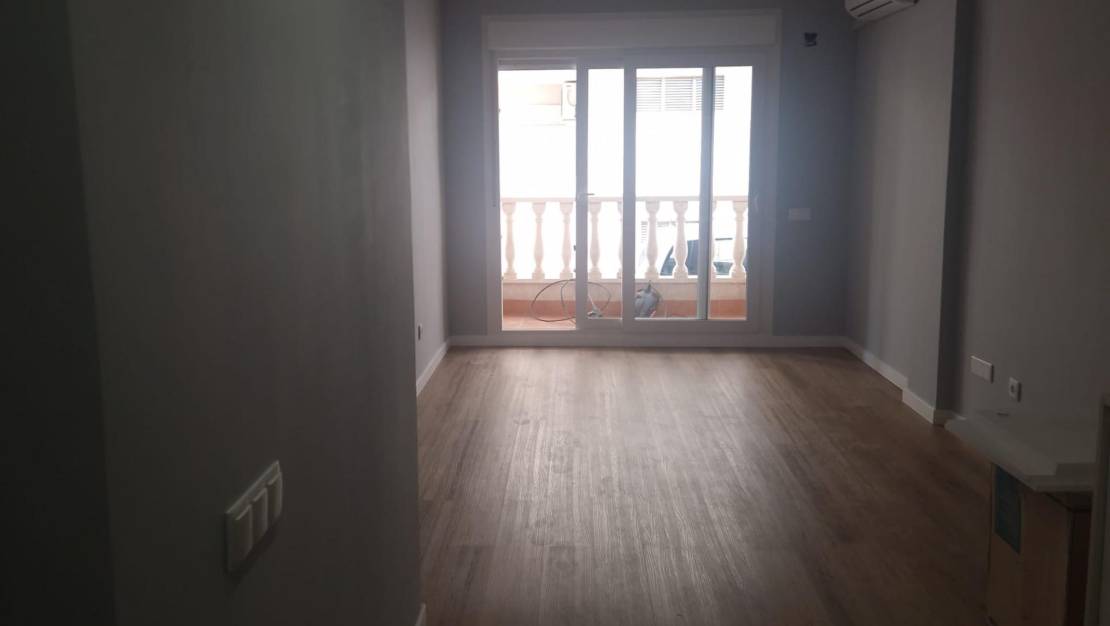 Sale - Apartment - Torrevieja - La Mata pueblo