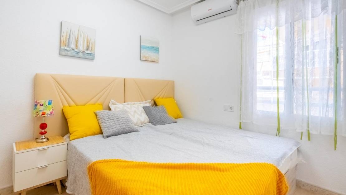 Sale - Apartment - Torrevieja - La Mata