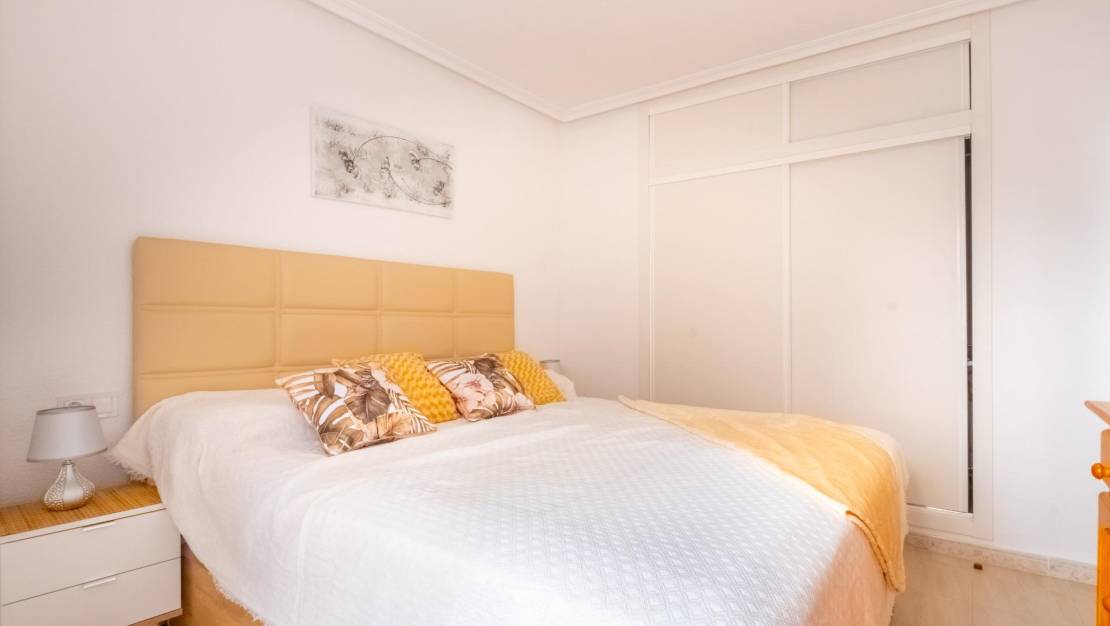 Sale - Apartment - Torrevieja - La Mata