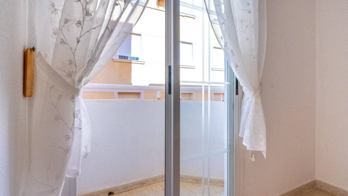 Sale - Apartment - Torrevieja - La Mata