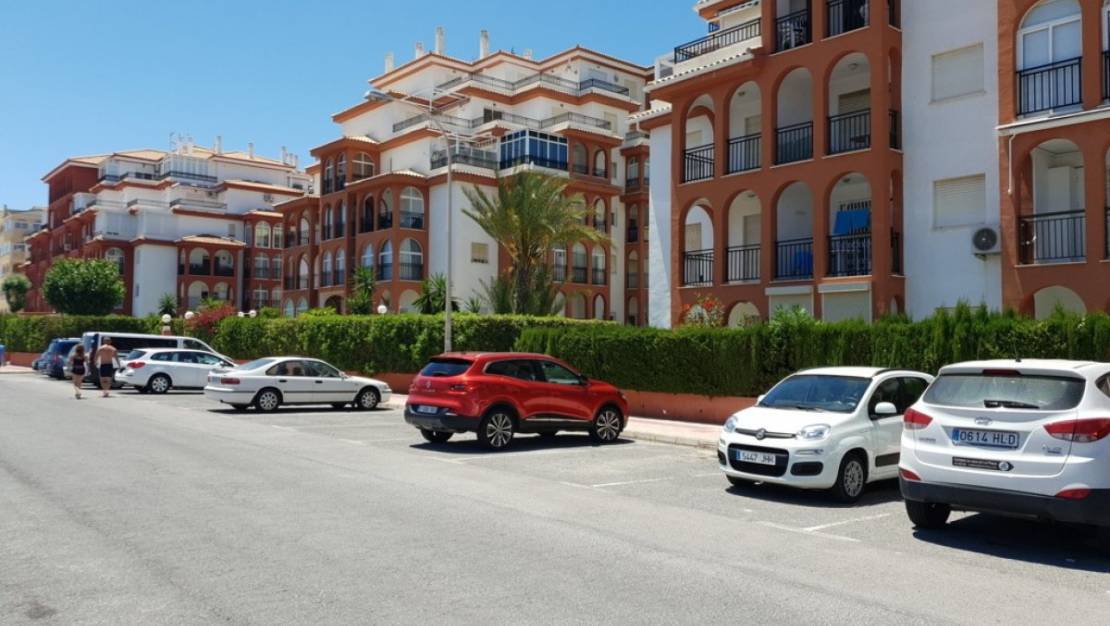 Sale - Apartment - Torrevieja - La Mata