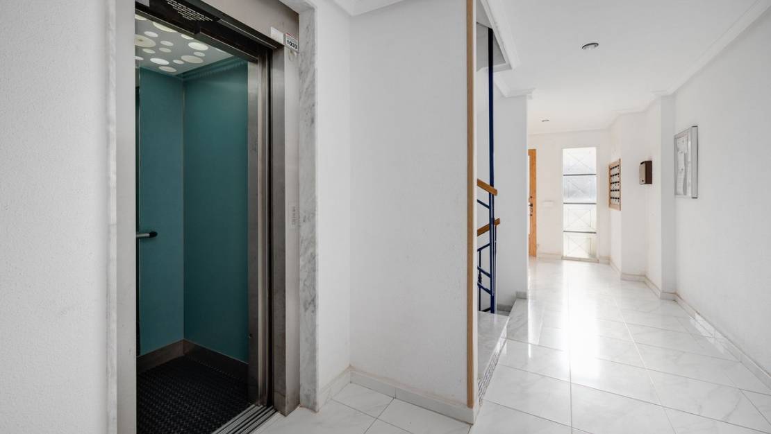 Sale - Apartment - Torrevieja - La Mata