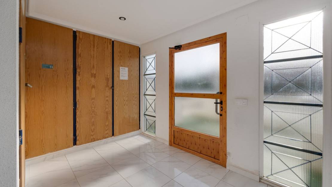 Sale - Apartment - Torrevieja - La Mata