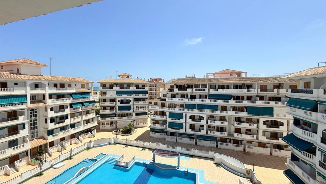 Sale - Apartment - Torrevieja - La Mata