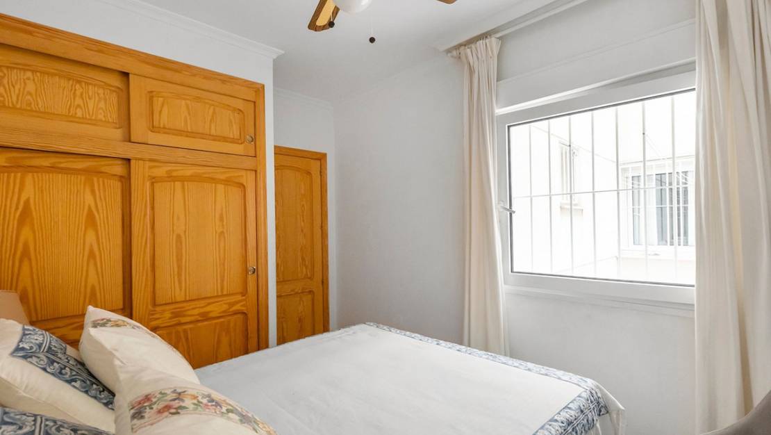 Sale - Apartment - Torrevieja - La Mata