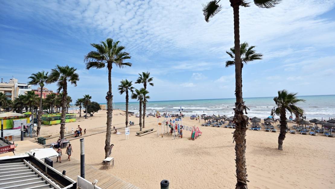 Sale - Apartment - Torrevieja - La Mata