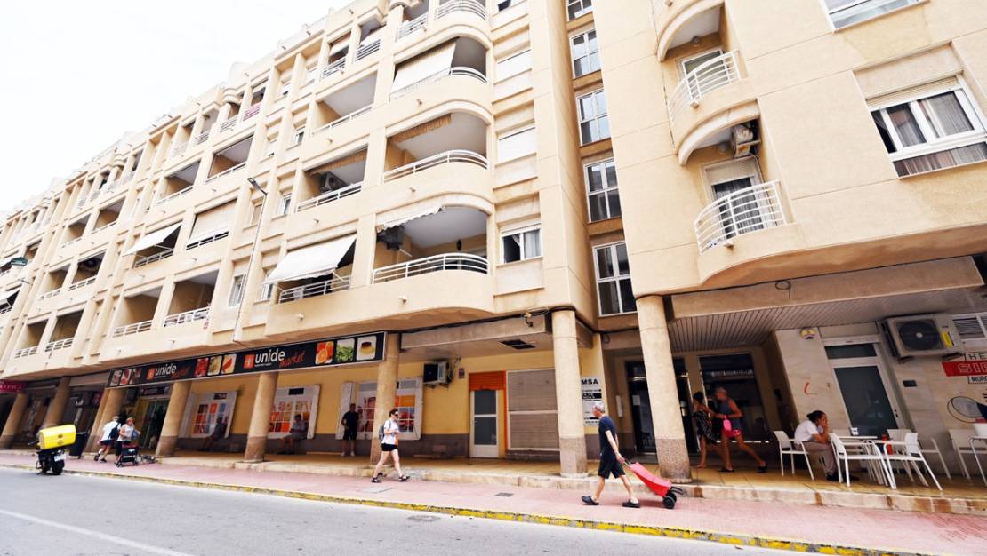 Sale - Apartment - Torrevieja - La Mata