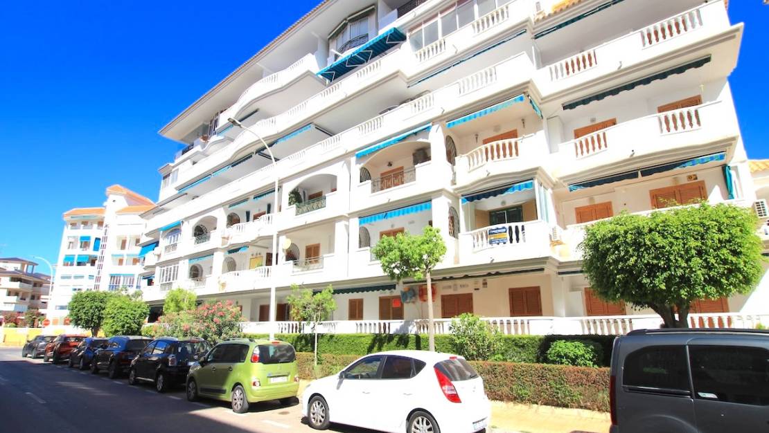 Sale - Apartment - Torrevieja - La Mata