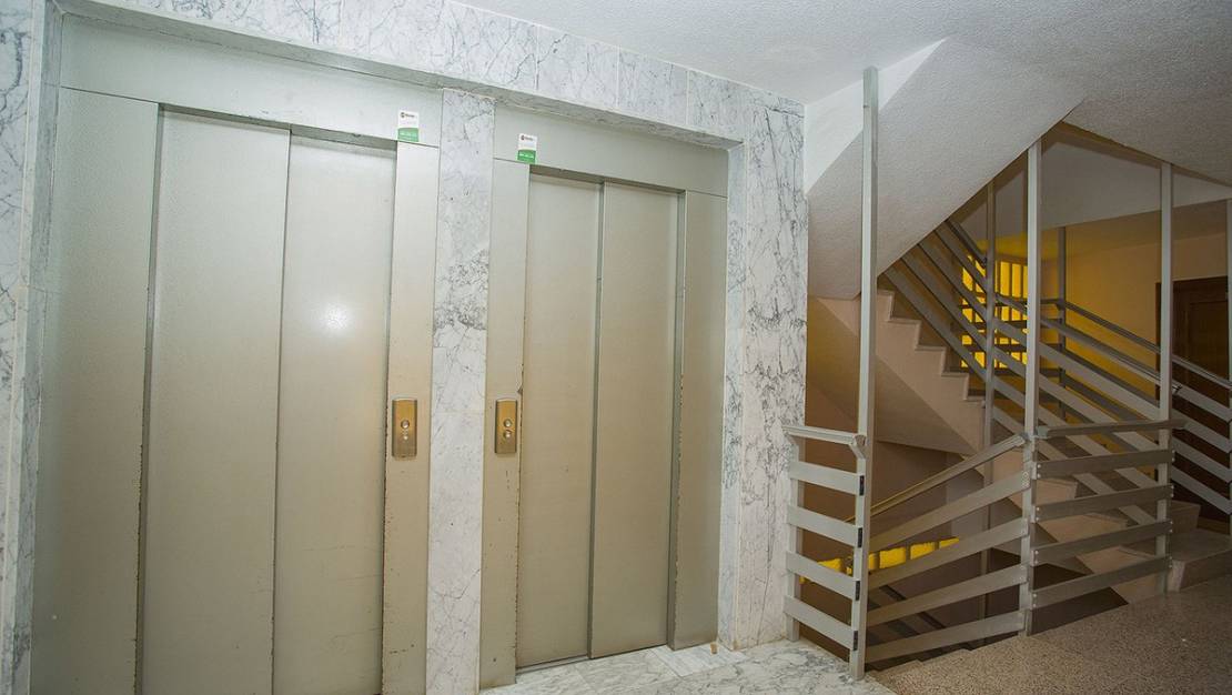 Sale - Apartment - Torrevieja - La Mata