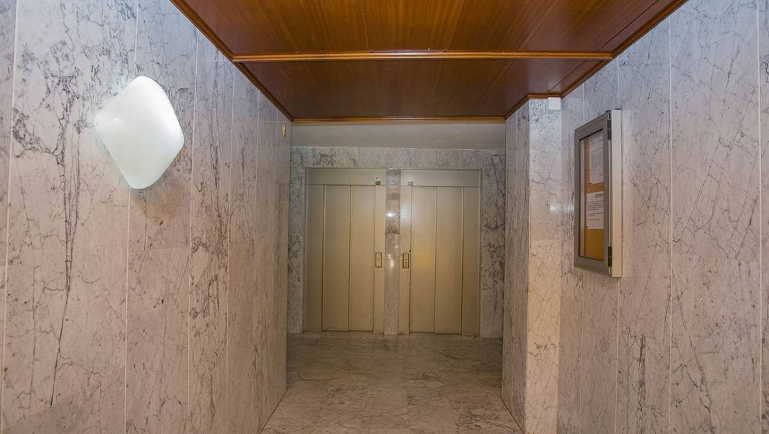 Sale - Apartment - Torrevieja - La Mata