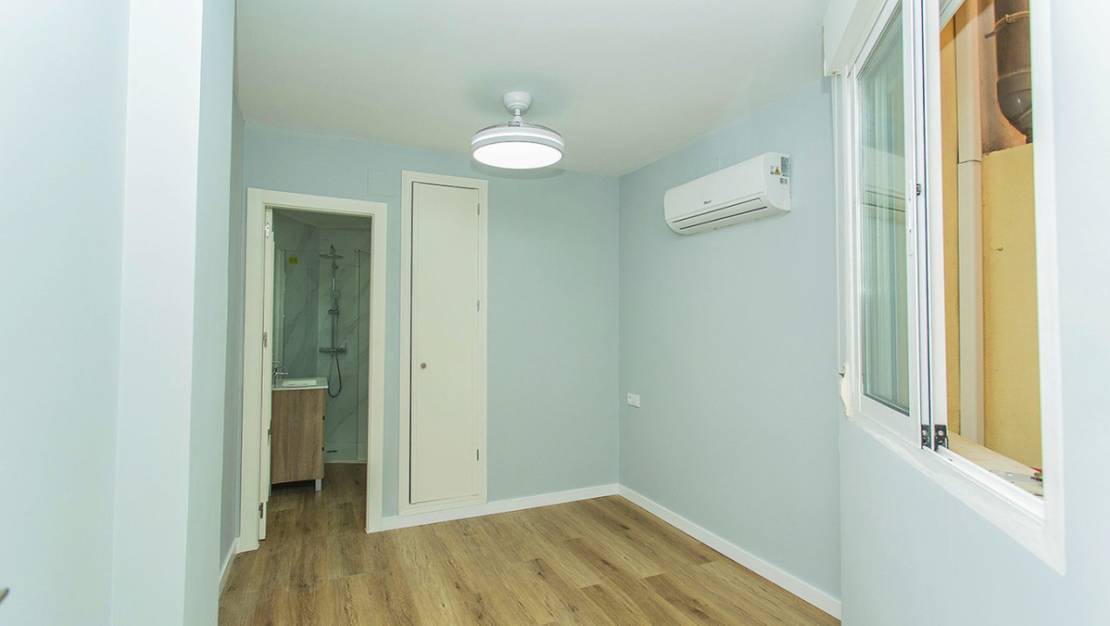 Sale - Apartment - Torrevieja - La Mata