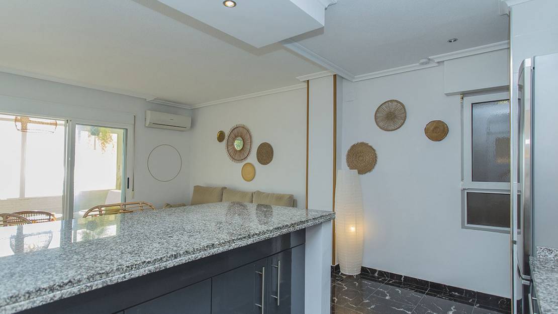 Sale - Apartment - Torrevieja - La Mata