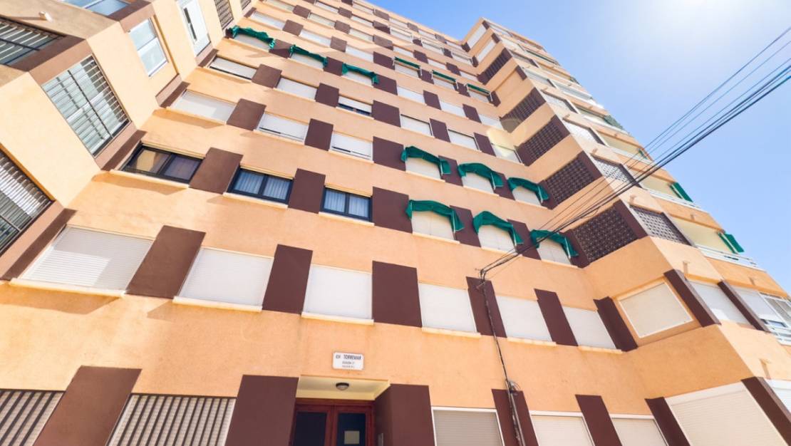Sale - Apartment - Torrevieja - La Mata