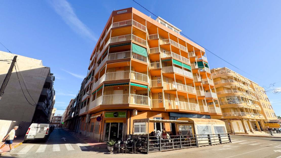 Sale - Apartment - Torrevieja - La Mata