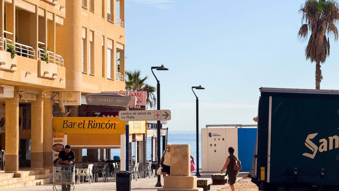 Sale - Apartment - Torrevieja - La Mata