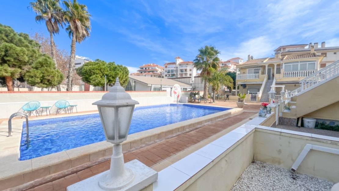 Sale - Apartment - Torrevieja - La Mata