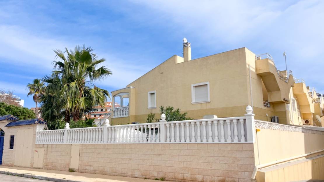 Sale - Apartment - Torrevieja - La Mata