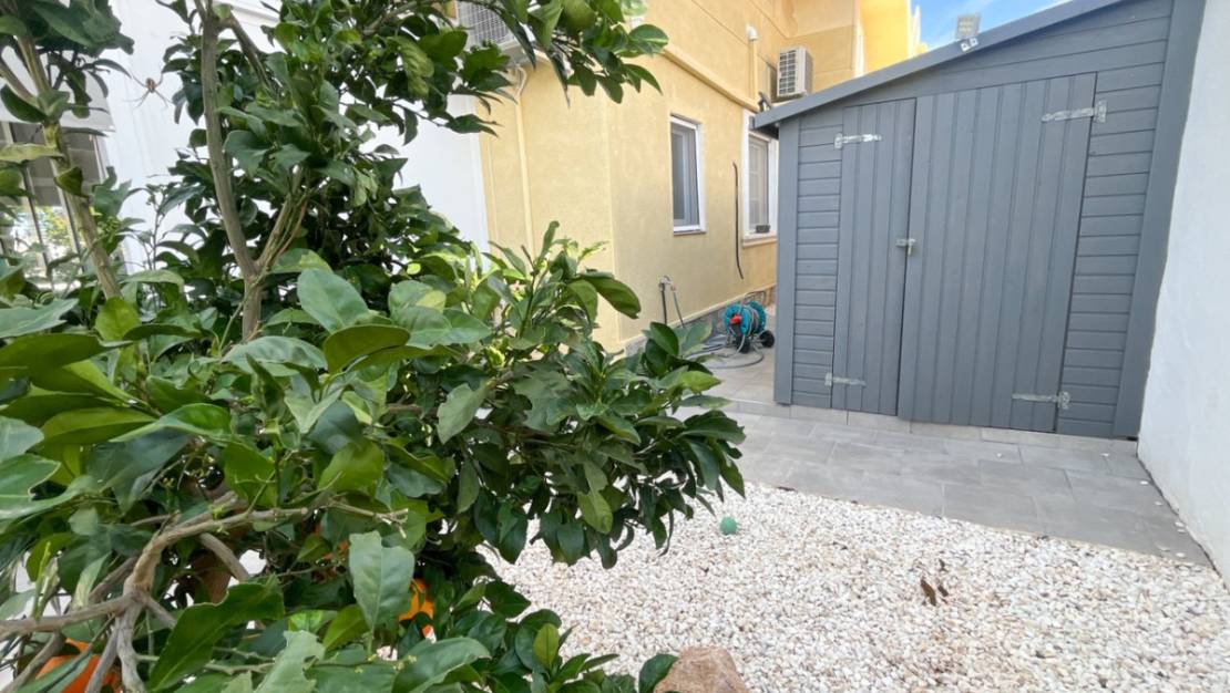 Sale - Apartment - Torrevieja - La Mata