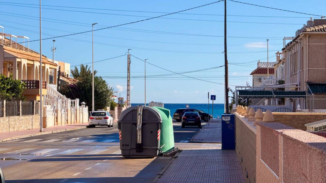 Sale - Apartment - Torrevieja - La Mata