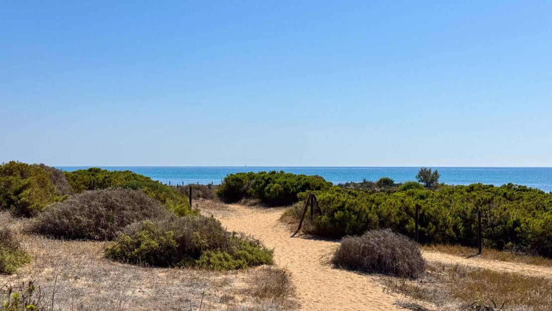 Sale - Apartment - Torrevieja - La Mata