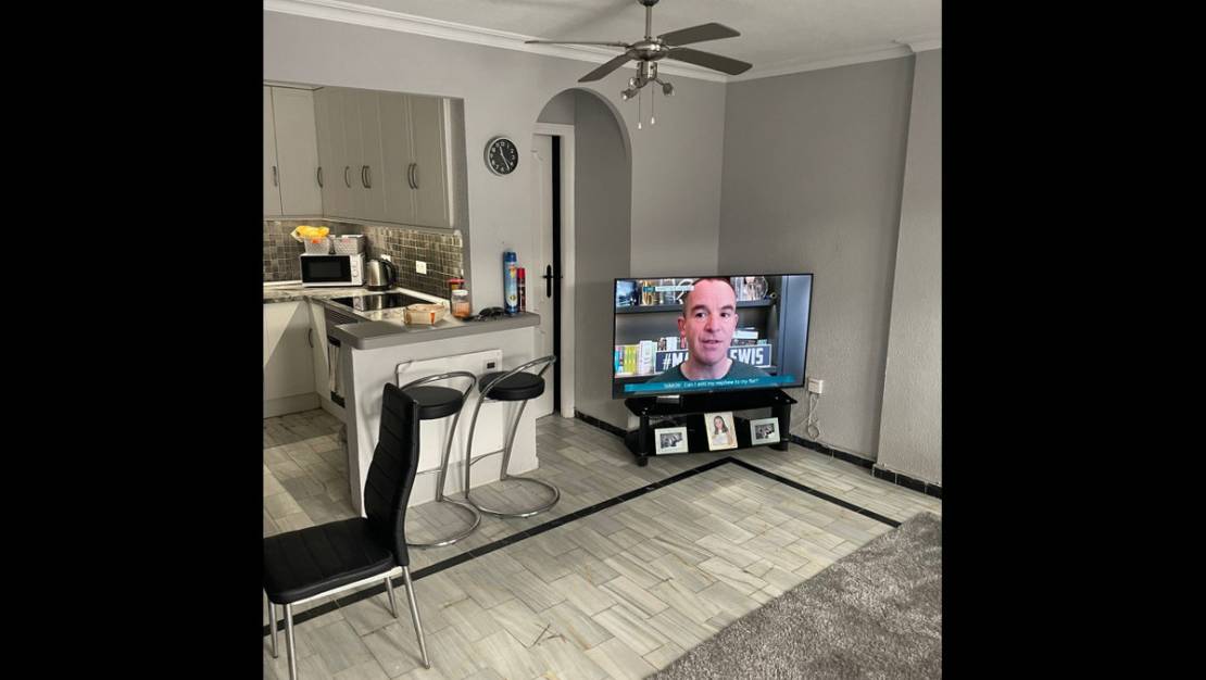 Sale - Apartment - Torrevieja - La Mata