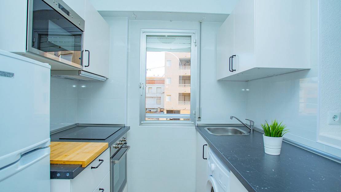 Sale - Apartment - Torrevieja - La Mata