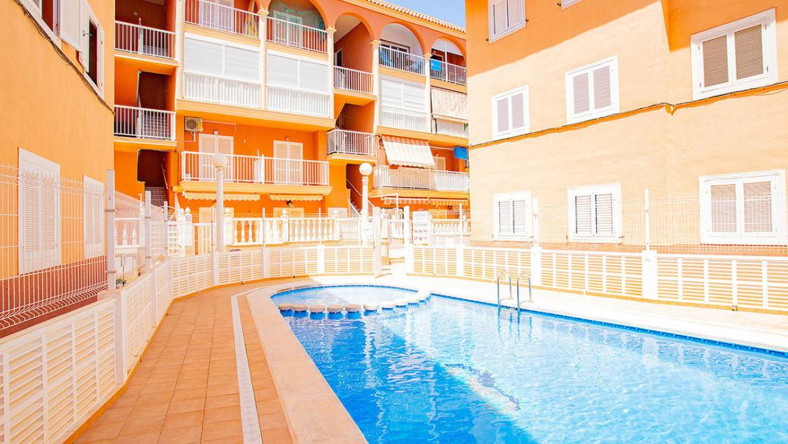 Sale - Apartment - Torrevieja - La Mata