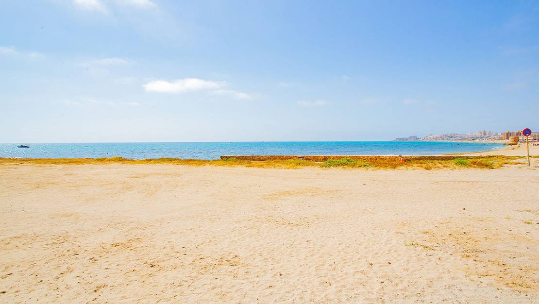 Sale - Apartment - Torrevieja - La Mata