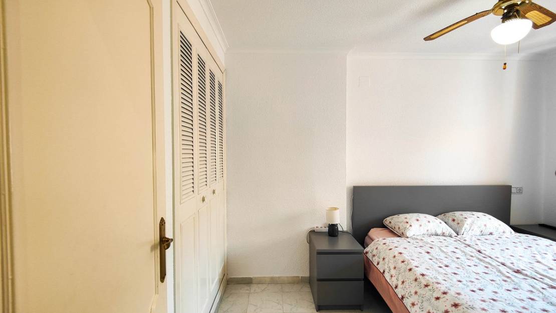 Sale - Apartment - Torrevieja - La Mata