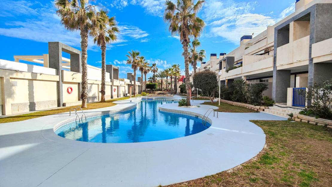 Sale - Apartment - Torrevieja - La Mata