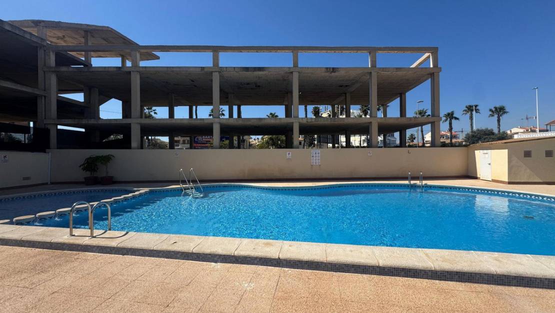 Sale - Apartment - Torrevieja - La Mata