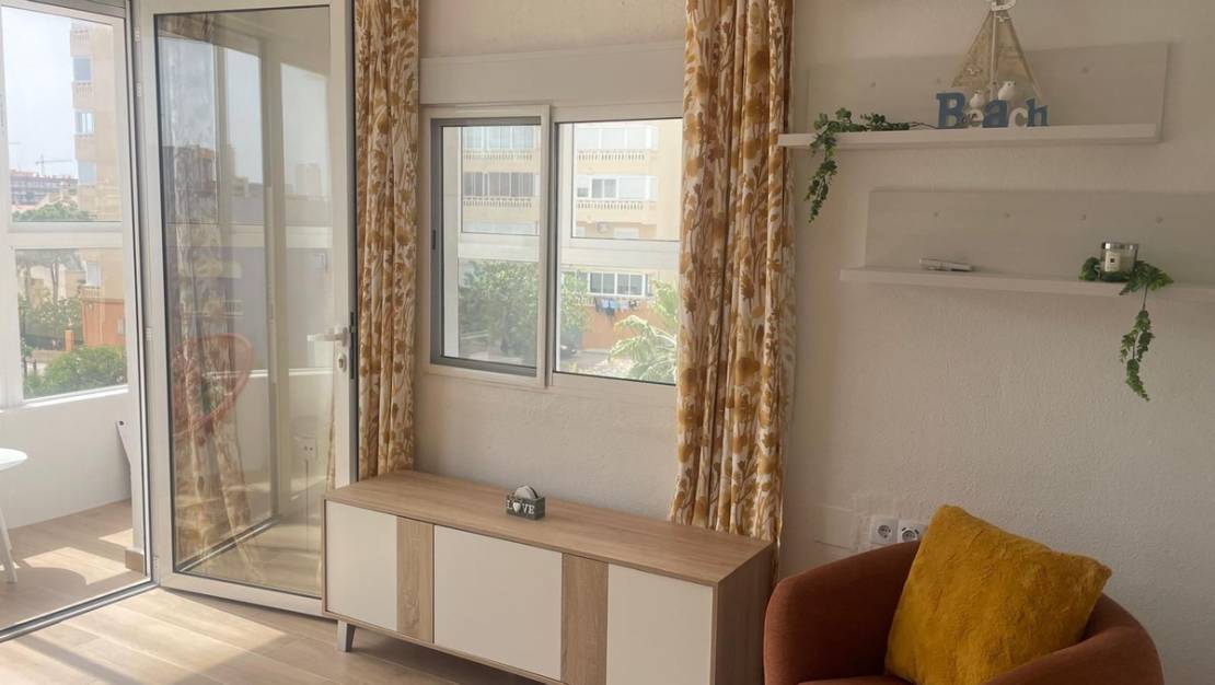 Sale - Apartment - Torrevieja - La Mata