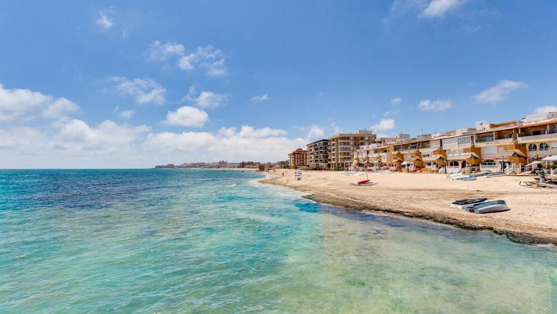 Sale - Apartment - Torrevieja - La Mata