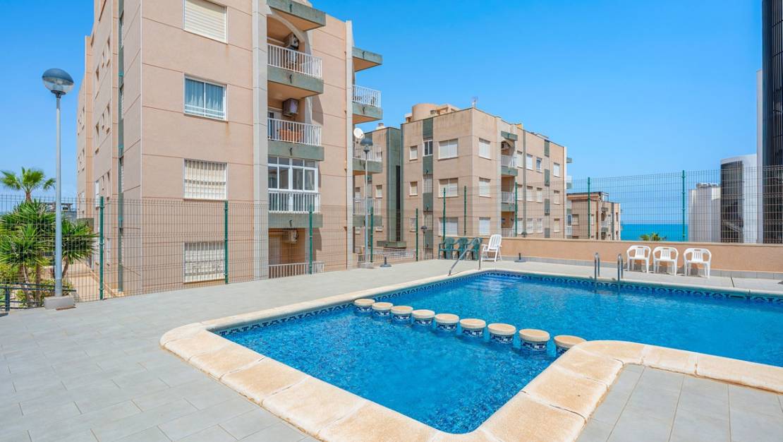 Sale - Apartment - Torrevieja - La Mata