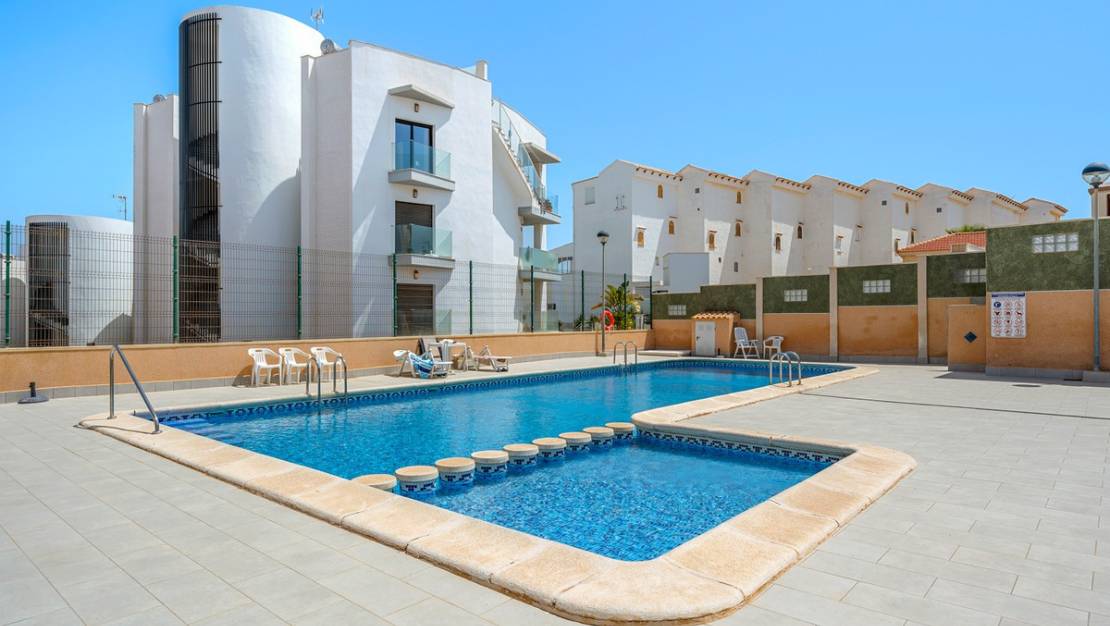 Sale - Apartment - Torrevieja - La Mata