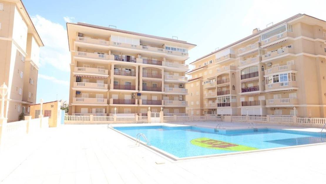 Sale - Apartment - Torrevieja - La Mata