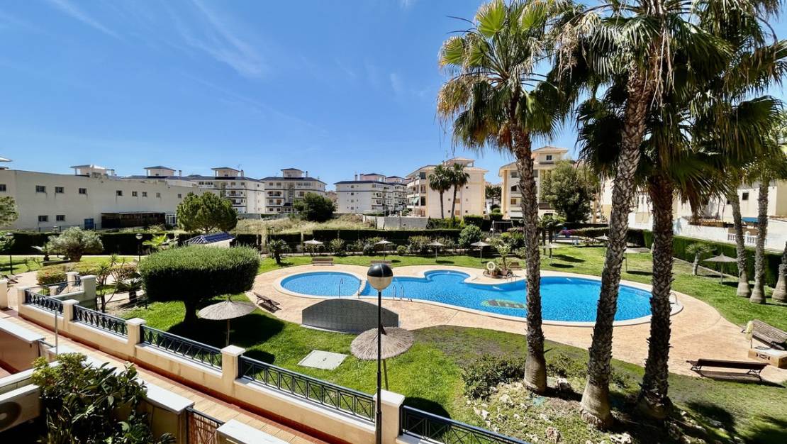 Sale - Apartment - Torrevieja - La Mata