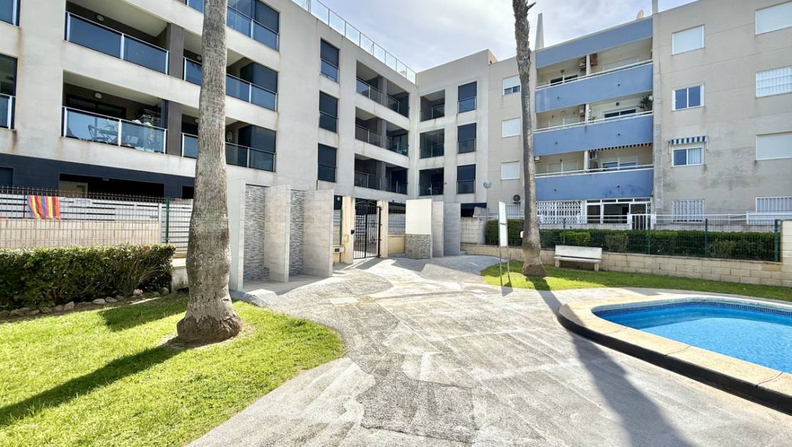 Sale - Apartment - Torrevieja - La Mata