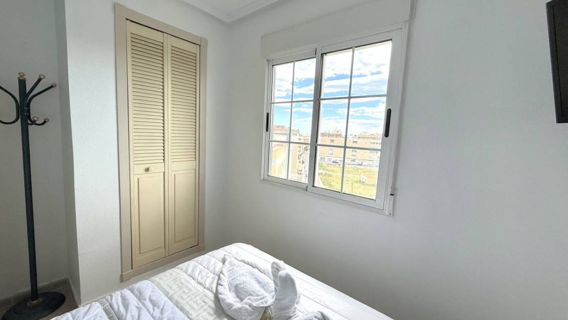 Sale - Apartment - Torrevieja - La Mata