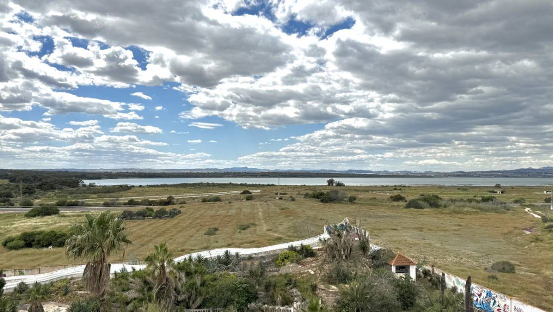 Sale - Apartment - Torrevieja - La Mata