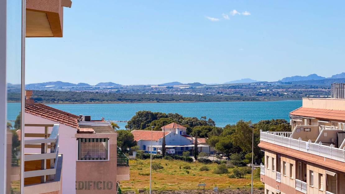 Sale - Apartment - Torrevieja - La Mata
