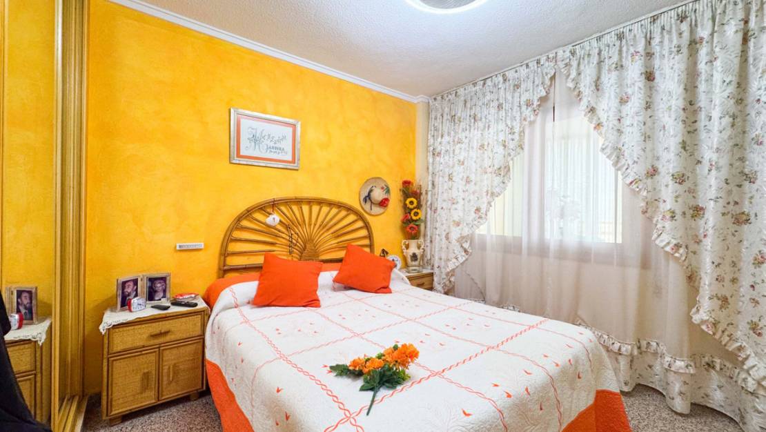 Sale - Apartment - Torrevieja - La Mata