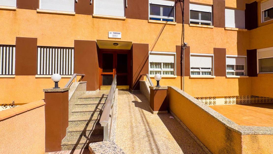 Sale - Apartment - Torrevieja - La Mata