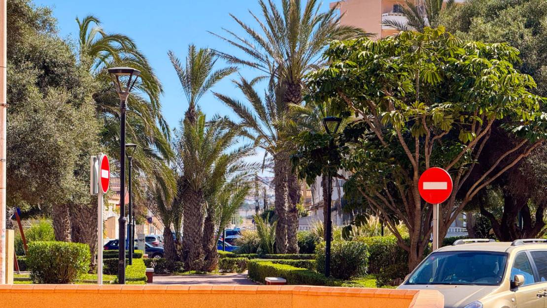 Sale - Apartment - Torrevieja - La Mata