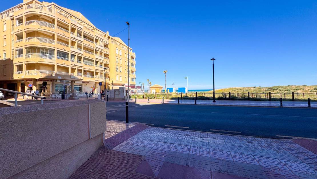 Sale - Apartment - Torrevieja - La Mata